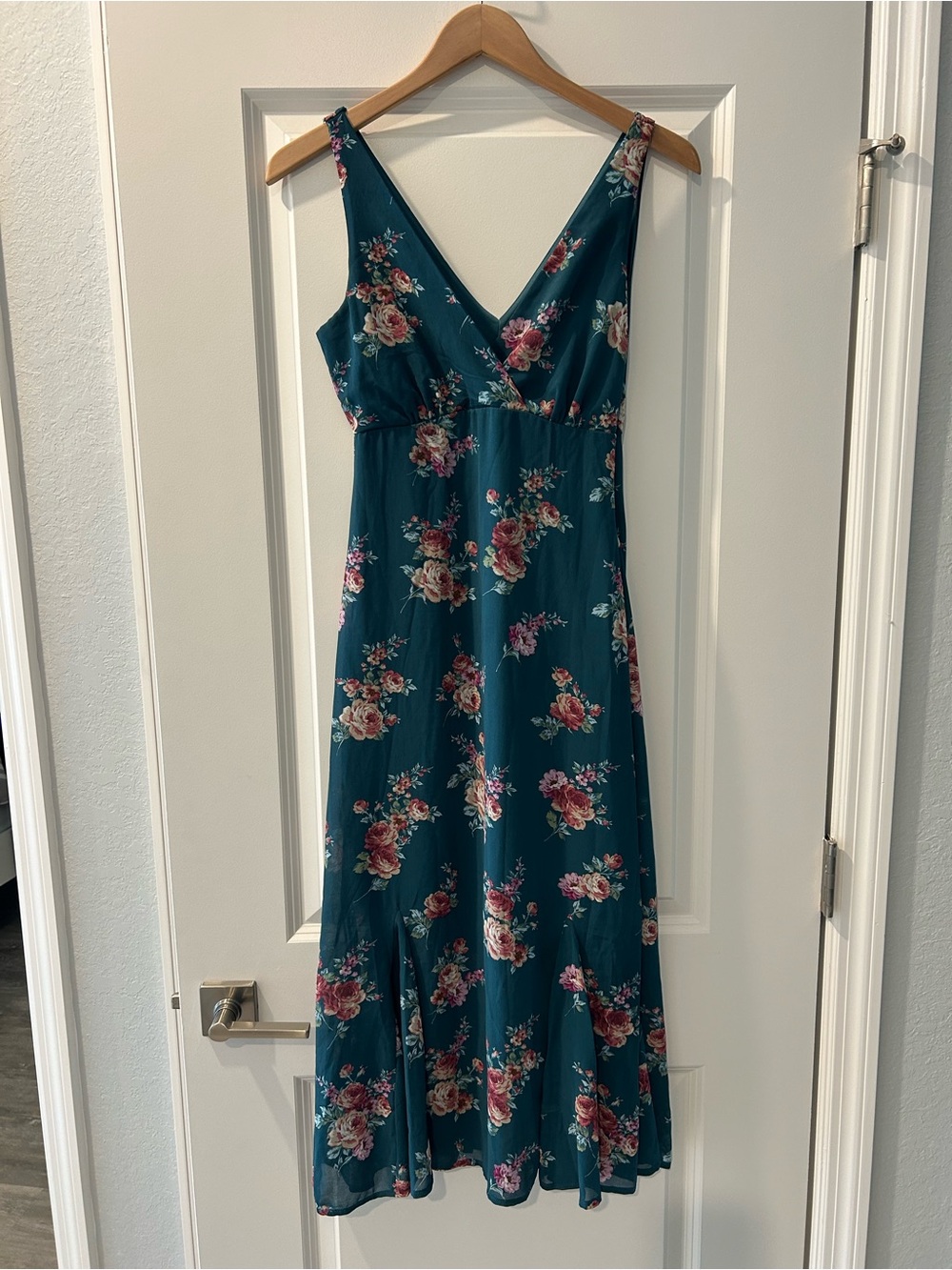 Rewind Teal Floral V-Neck Maxi Dress